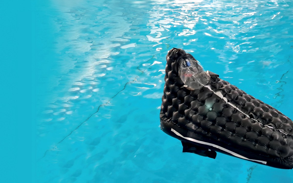 Beaufort Aerolite One single-seat liferaft inflated on open water