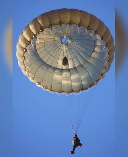 LLP Mk1 — Low Level Parachute